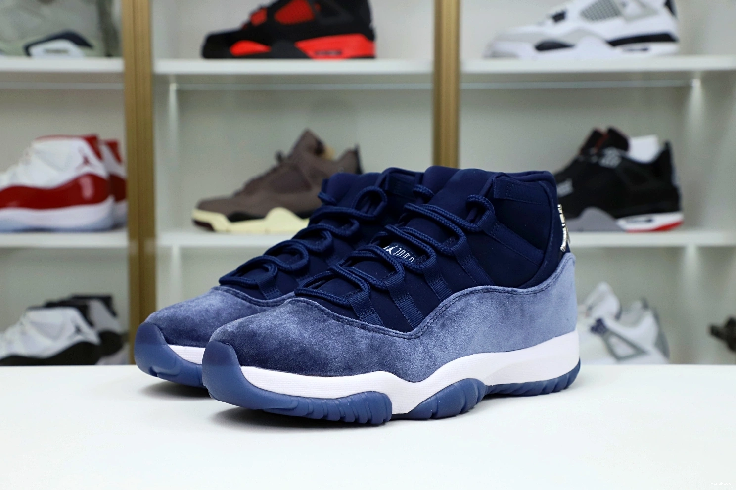 JORDAN MIDNIGHT 11 RETRO NAVY AIR 0714